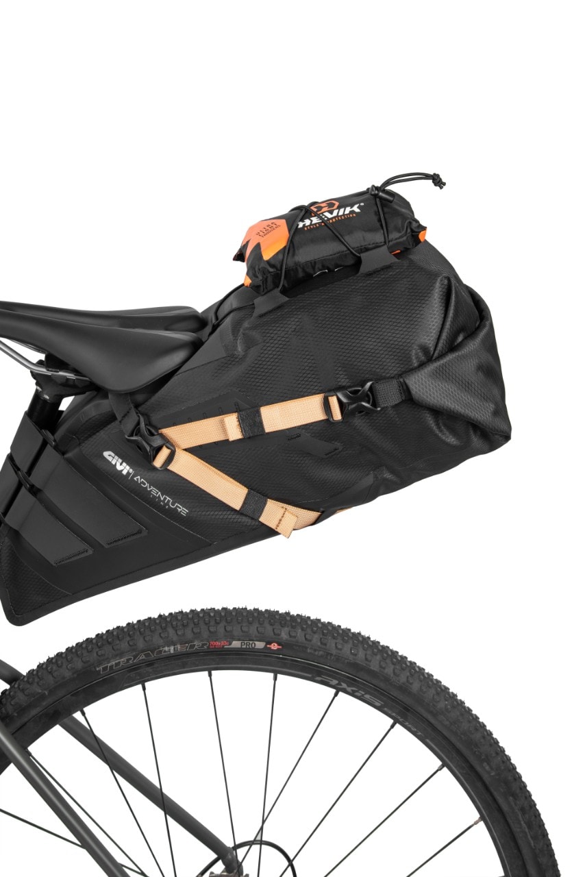 GIVI-Bike: come trasformare (tutte) le bici in un cargo!